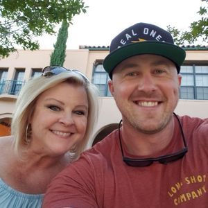 Meet your Posher, Dana